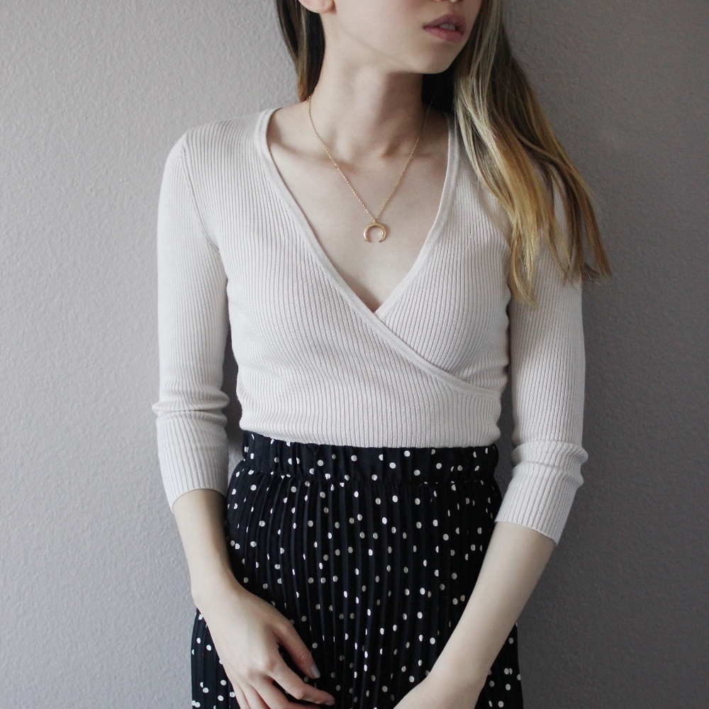 Forever 21 Ribbed Knit Surplice Sweater